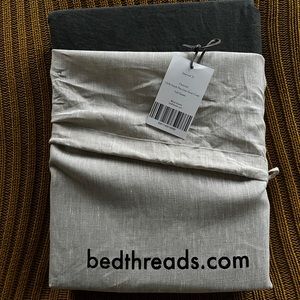 Bed Threads. Made from 100% flax linen.